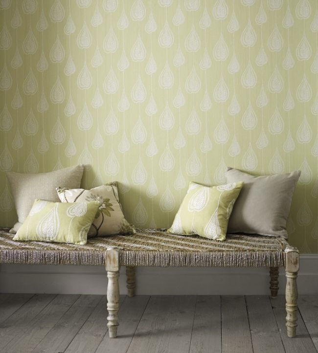 Gigi Wallpaper - Shell - HWHI111181 - Harlequin - Morris Wallpaper