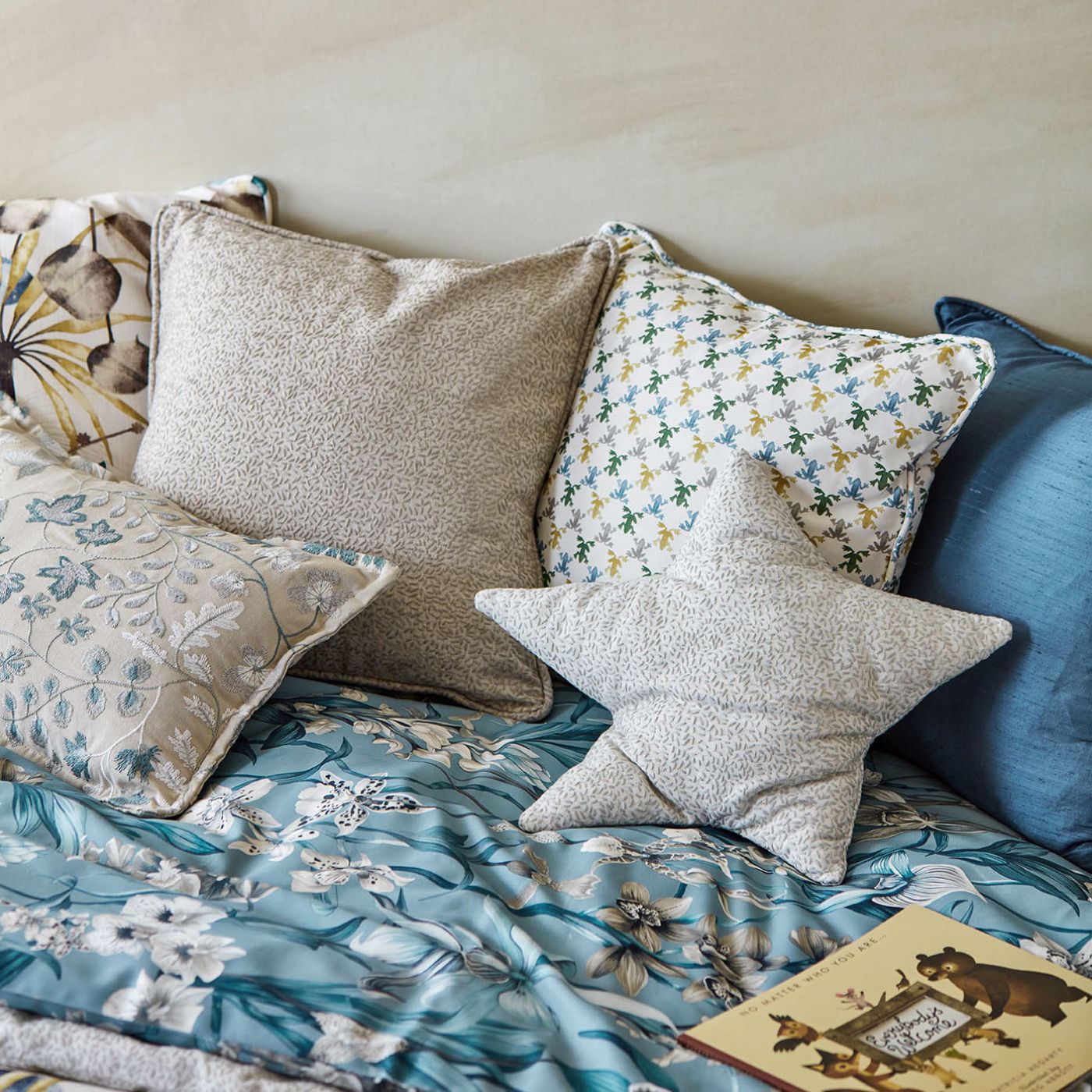 Harlequin - HC4F133925 - Morris Wallpaper