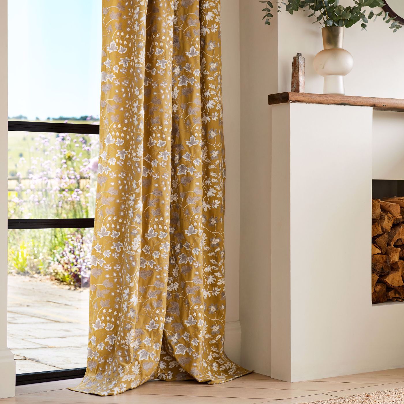 Harlequin - HC4F133927 - Morris Wallpaper