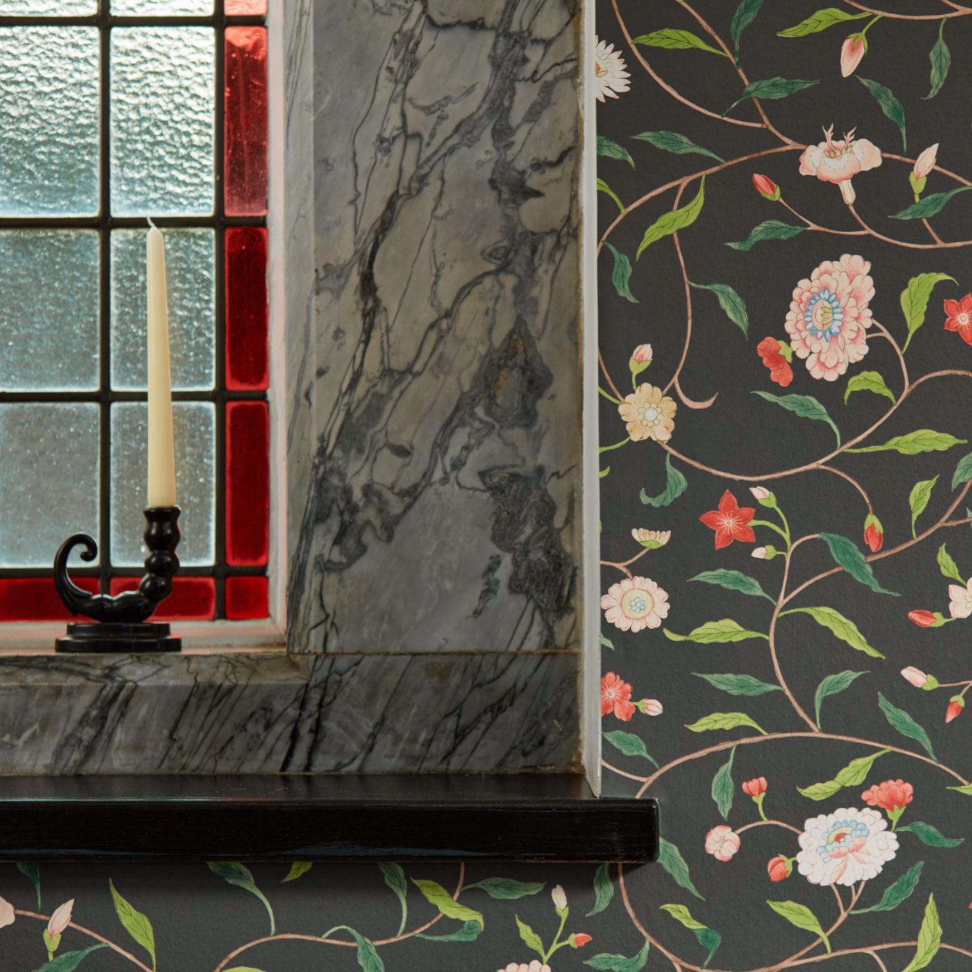 Henrietta's Trail Wallpaper - Vine Black - Zoffany - ZATW313055 - Morris Wallpaper