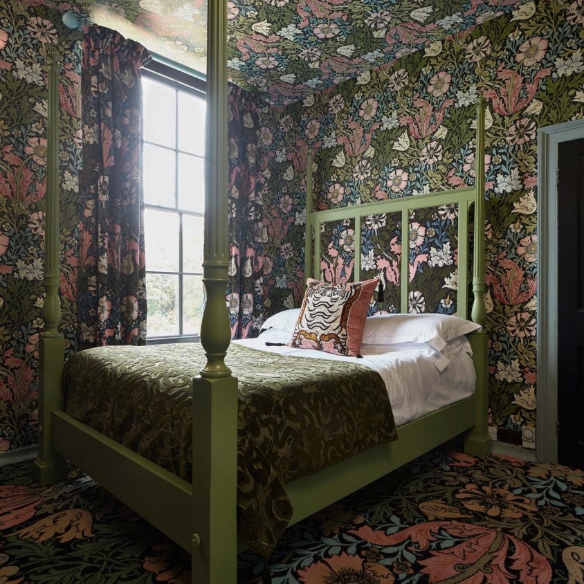 House of Hackney - 1-FA-COM-JQ-ONX-XXX-XXX - Morris Wallpaper