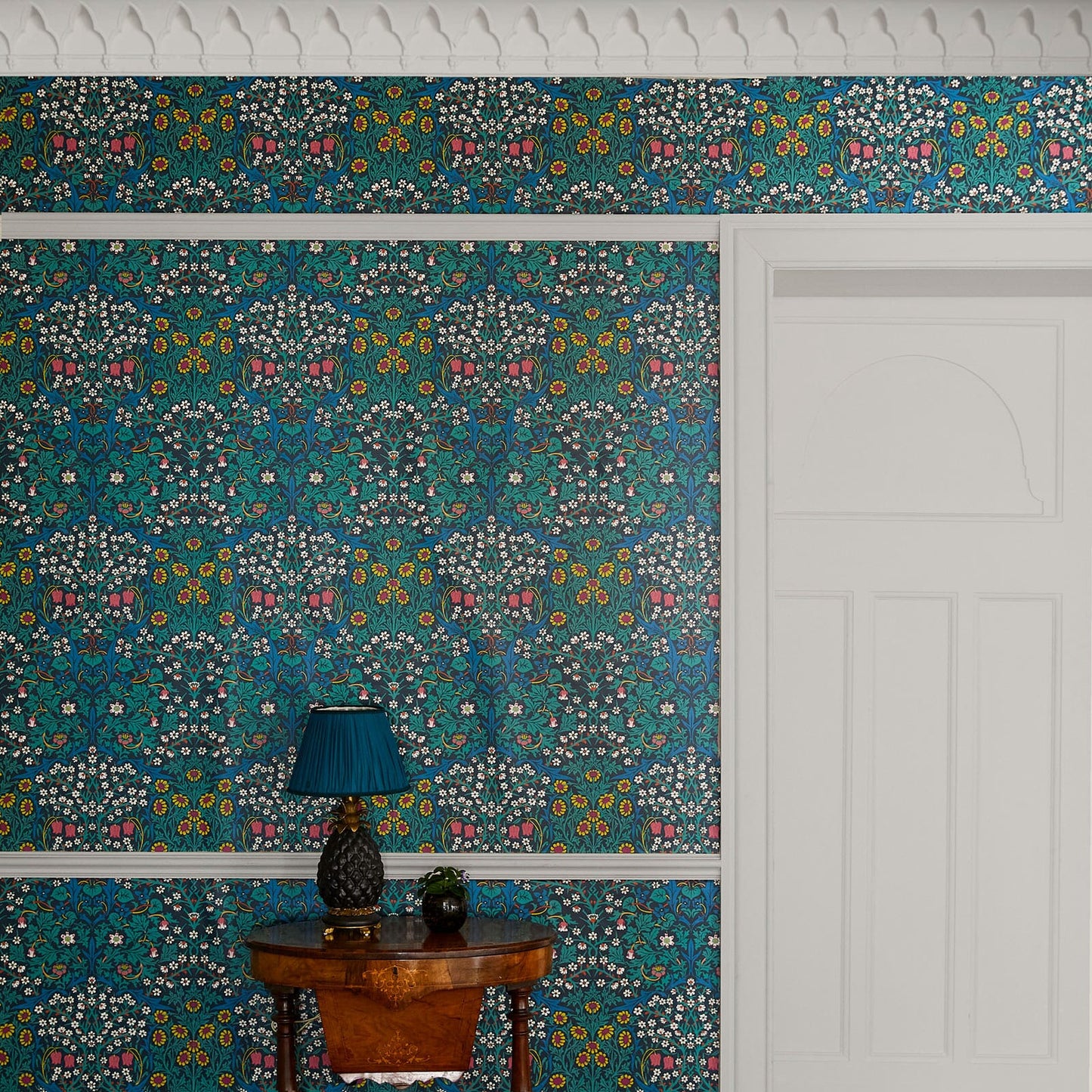 Blackthorn Wallpaper - Emerald - House of Hackney