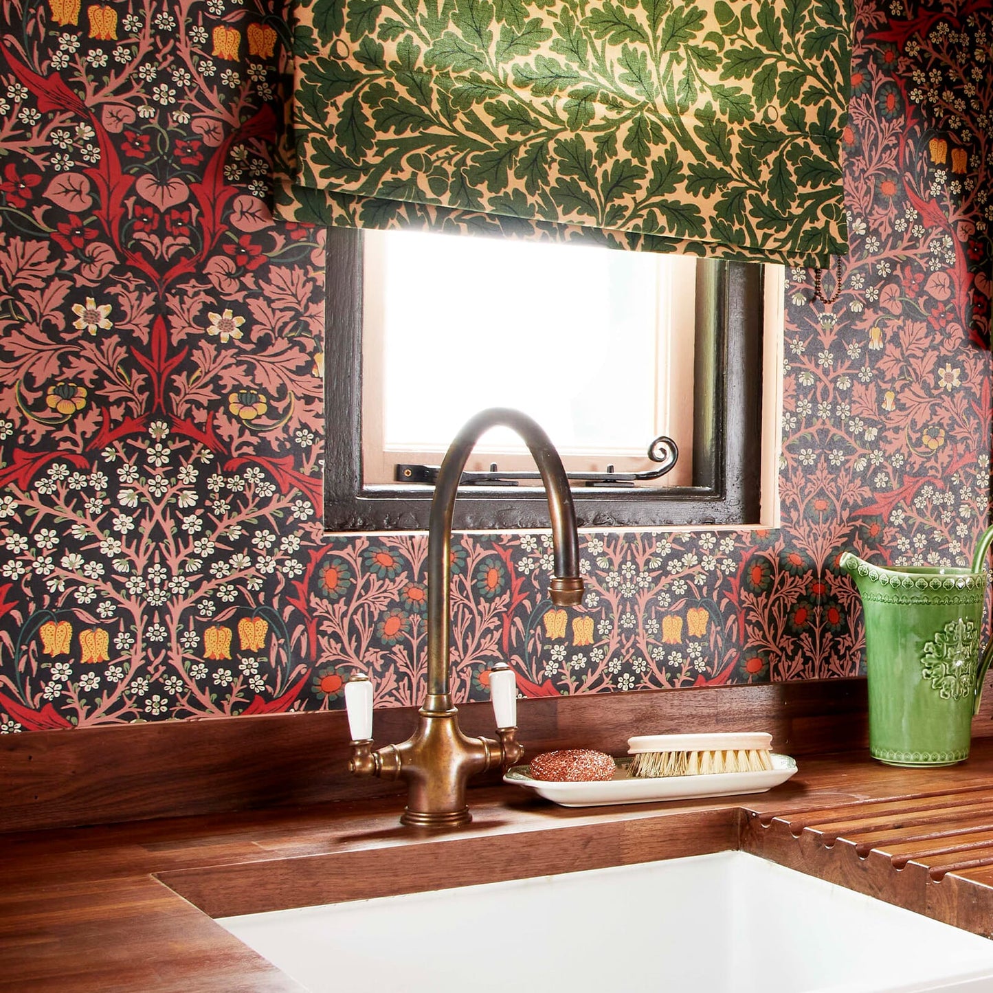 Blackthorn Wallpaper - Tourmaline - House of Hackney