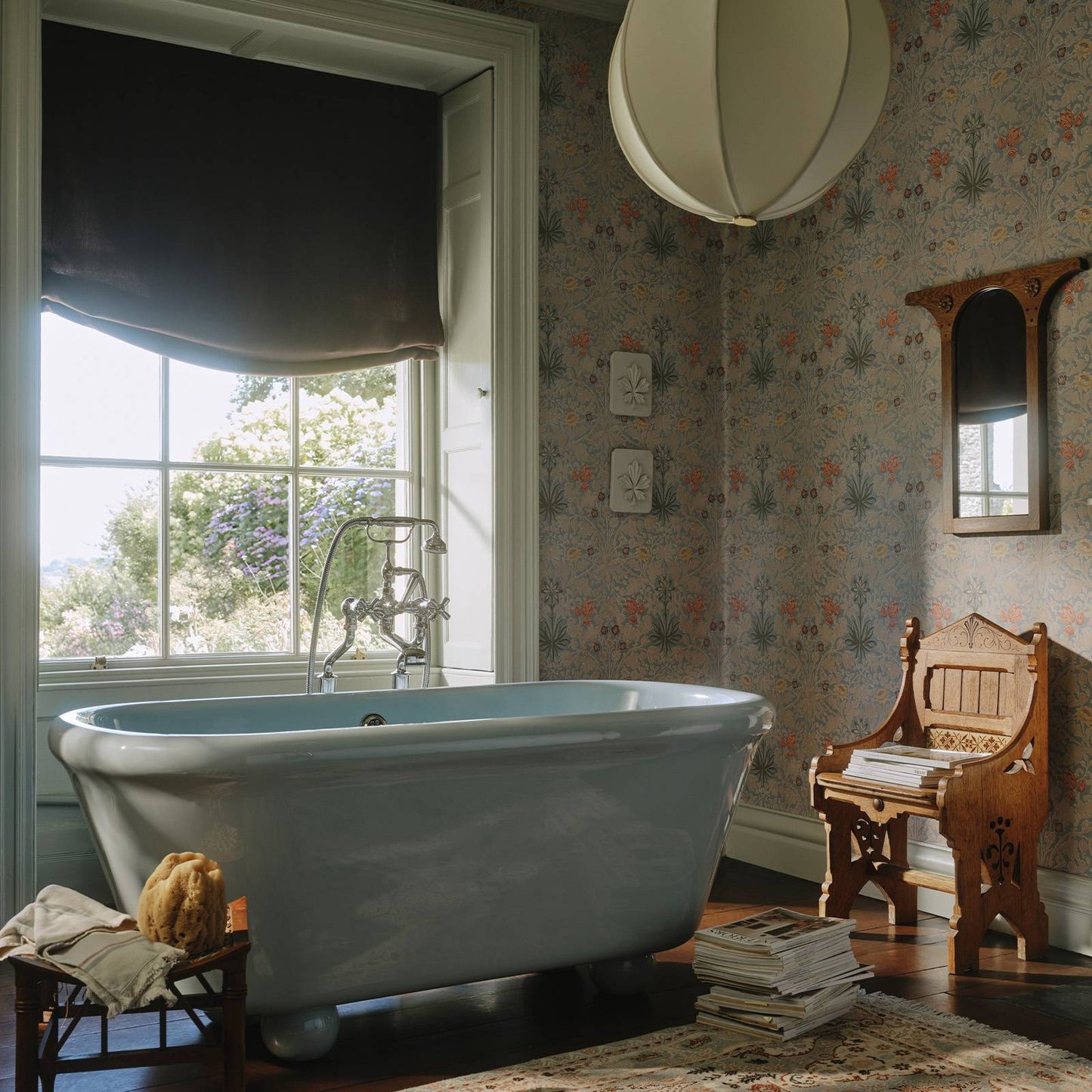 1-WA-HYA-DI-BYZ-XXX - Hyacinth Novellus Wallpaper - Byzantine Blue - House of Hackney