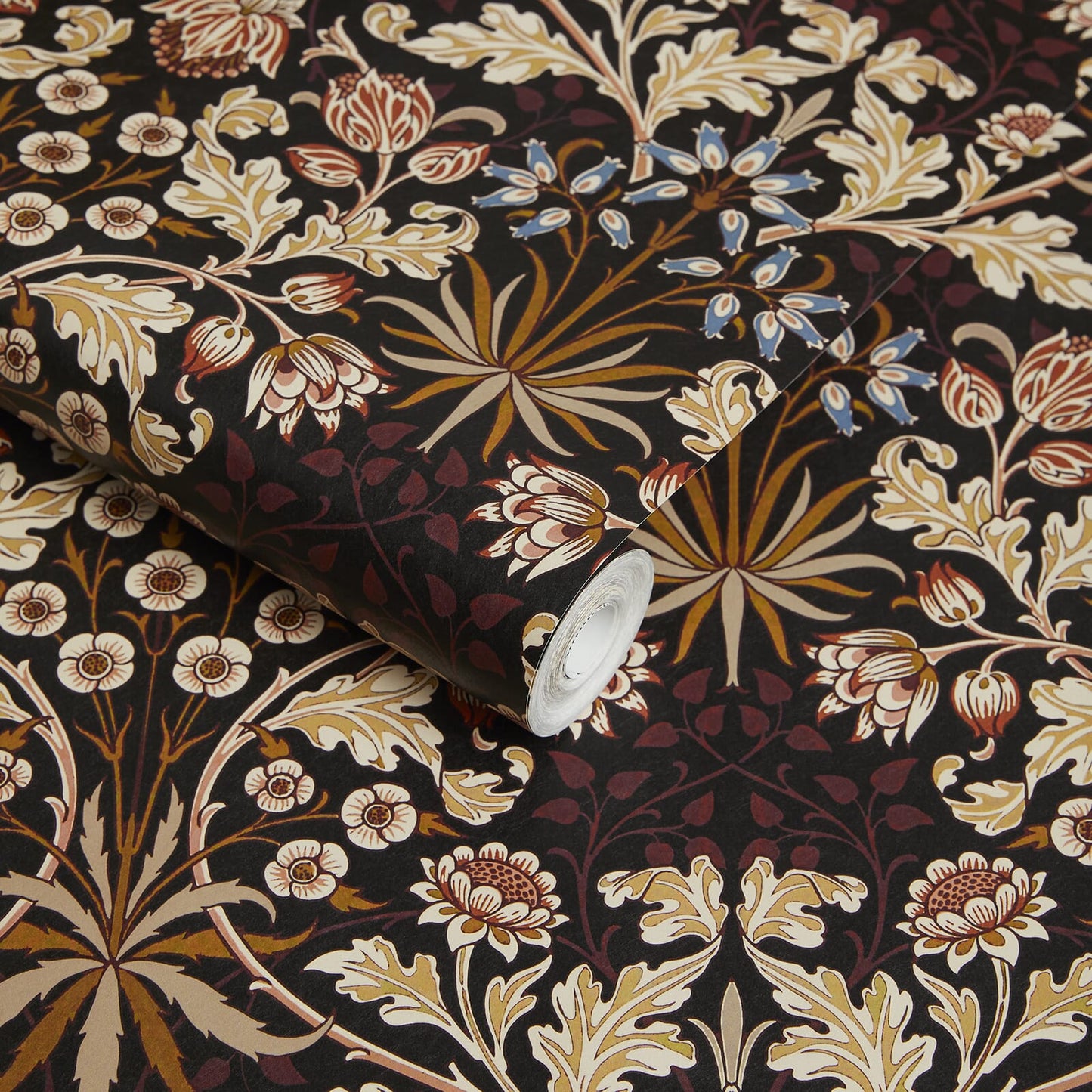 Hyacinth Wallpaper - Black - House of Hackney - 1-WA-HYA-DI-BLK-XXX - Morris Wallpaper