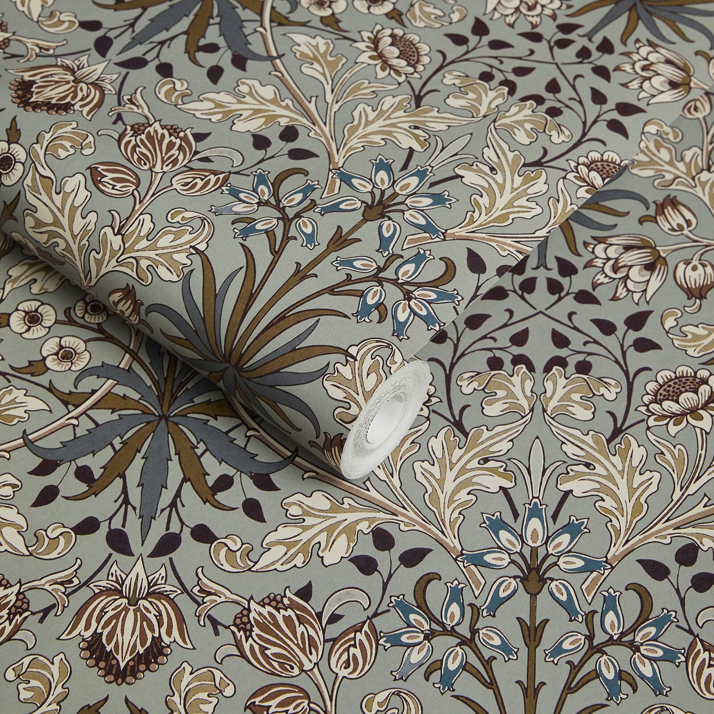 Hyacinth Wallpaper - Dove-Grey - House of Hackney - 1-WA-HYA-DI-GRY-XXX - Morris Wallpaper