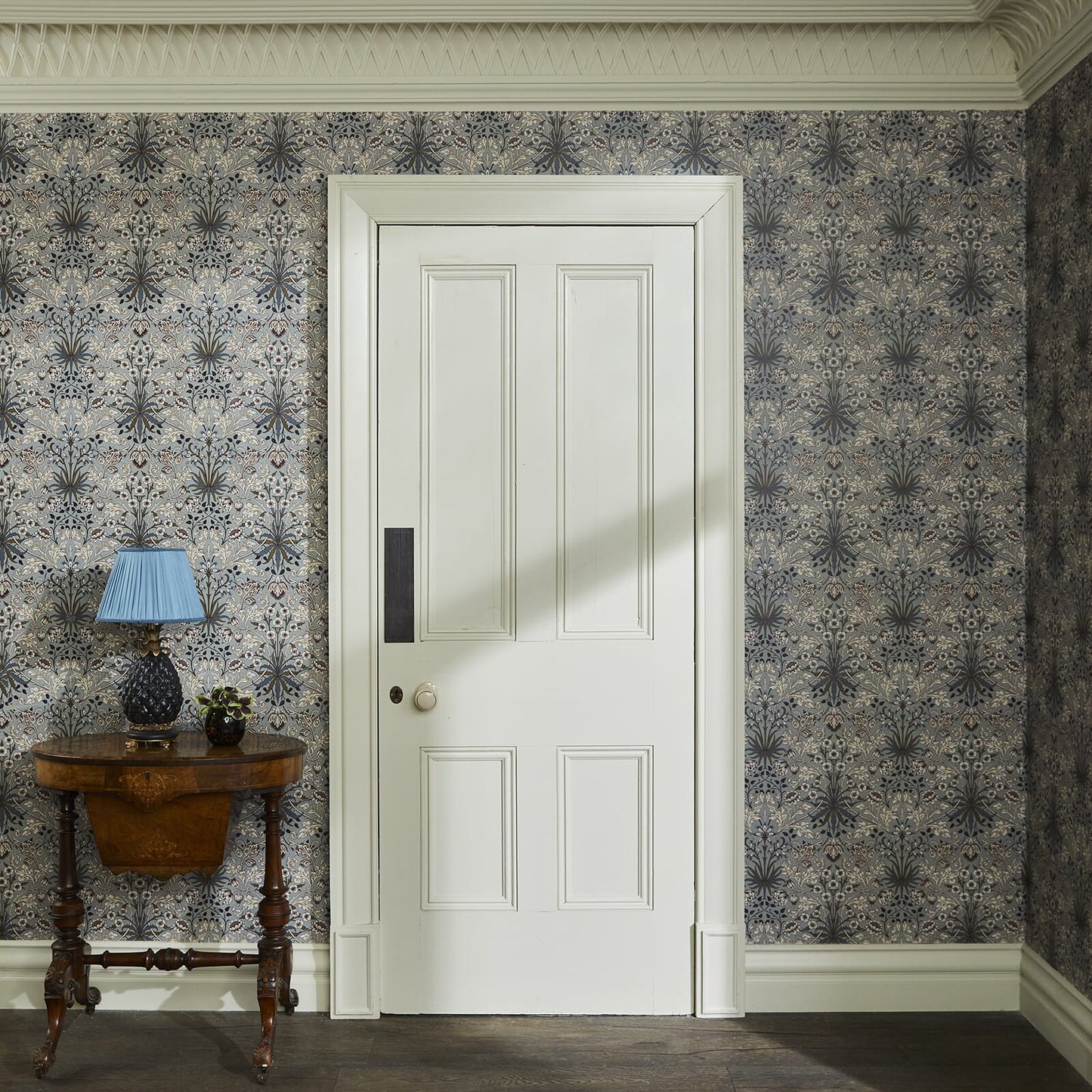 Hyacinth Wallpaper - Dove-Grey - House of Hackney - 1-WA-HYA-DI-GRY-XXX - Morris Wallpaper