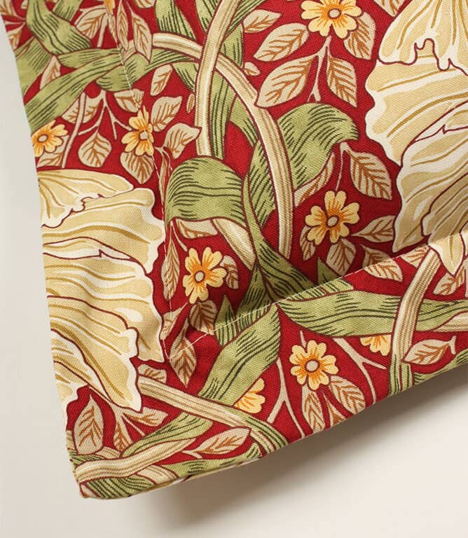 Just Fabrics - William Morris Pimpernel Red Oxford Seat Pad - 862 - Morris Wallpaper