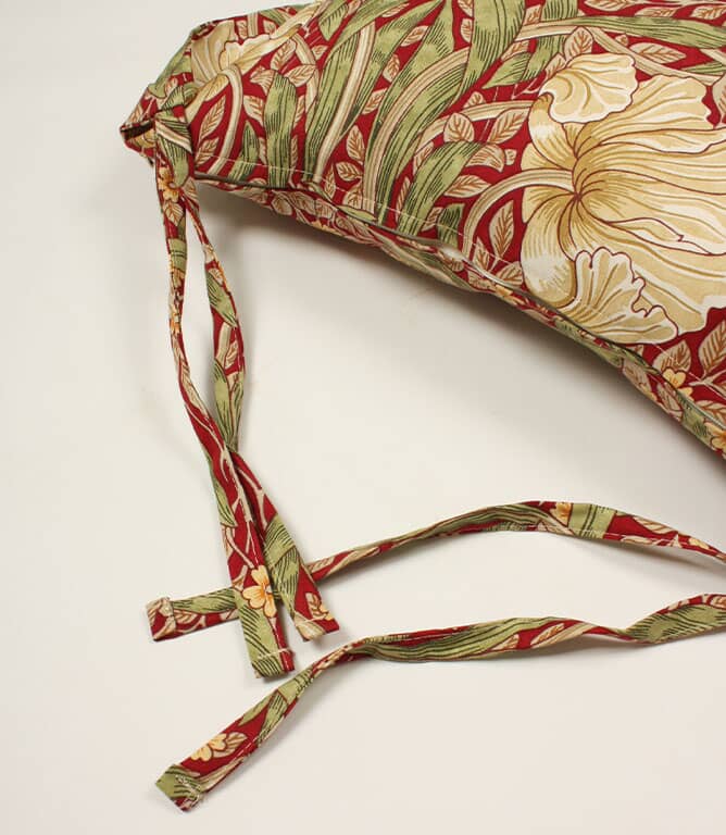 Just Fabrics - William Morris Pimpernel Red Oxford Seat Pad - 862 - Morris Wallpaper