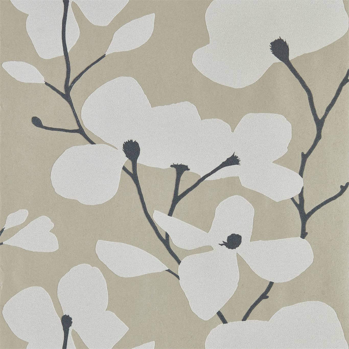Kienze Shimmer Wallpaper - Gilver/Chalk - Harlequin - HMWF111974 - Morris Wallpaper