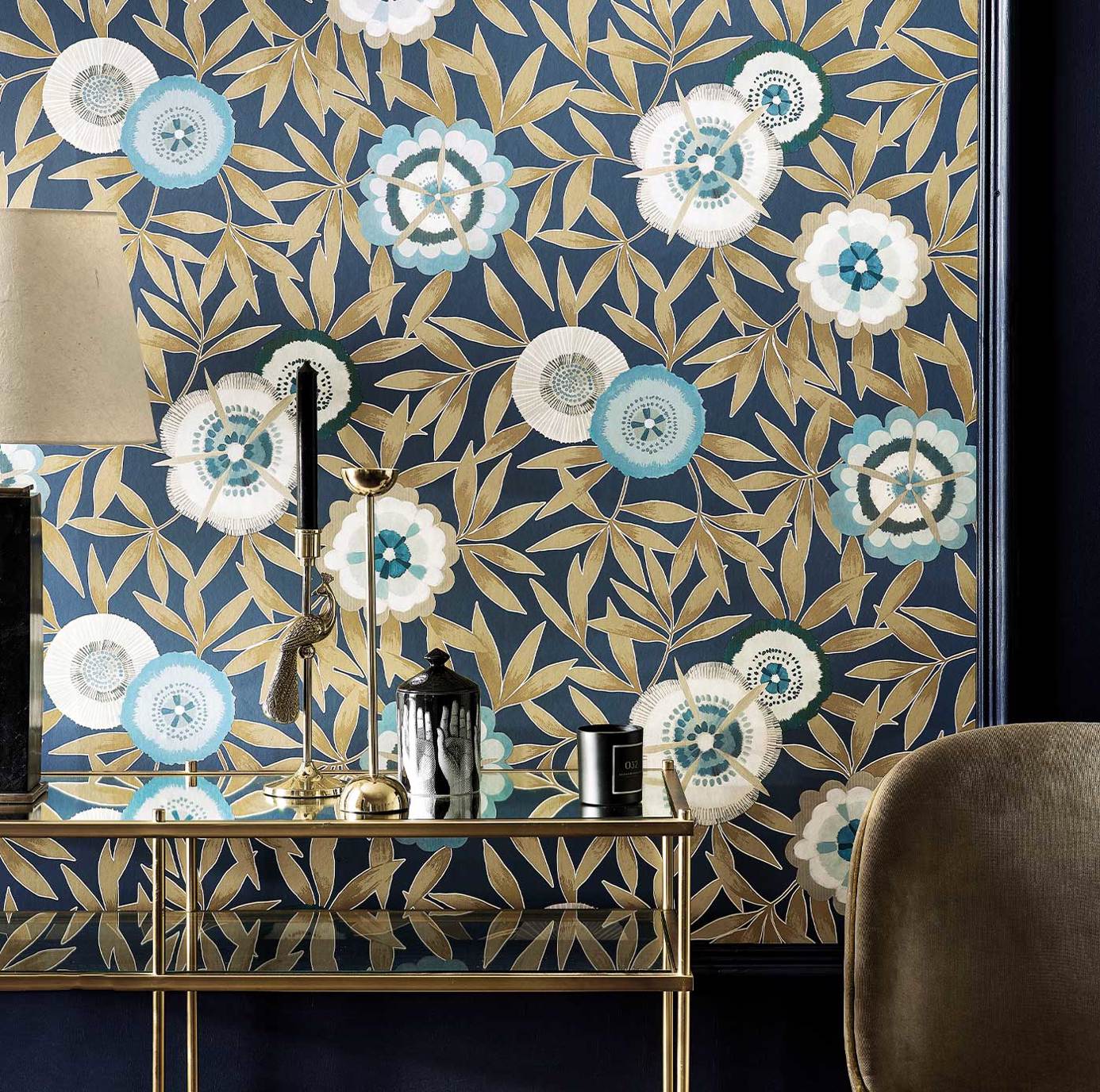 Komovi Wallpaper - Midnight/Gold - Harlequin - HSAW112160 - Morris Wallpaper