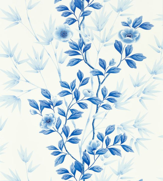 Lady Alford Wallpaper - Porcelain / China Blue - HDHW112898 - Harlequin - Morris Wallpaper