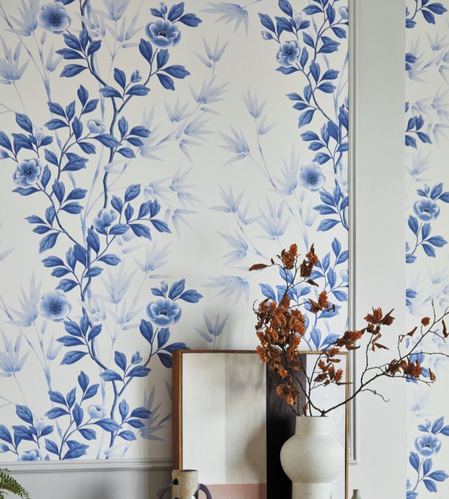 Lady Alford Wallpaper - Porcelain / China Blue - HDHW112898 - Harlequin - Morris Wallpaper