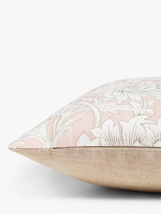 Lionshome - Morris & Co - . 65080311 - Morris Wallpaper