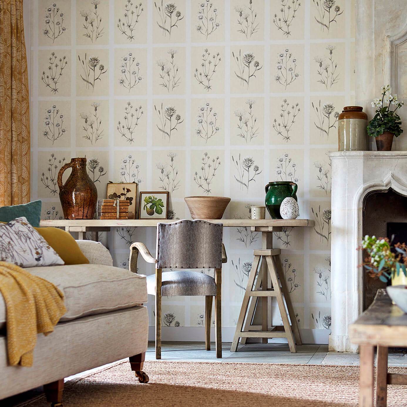 Little Thistles Wallpaper - Ecru - Sanderson - DEBB216511