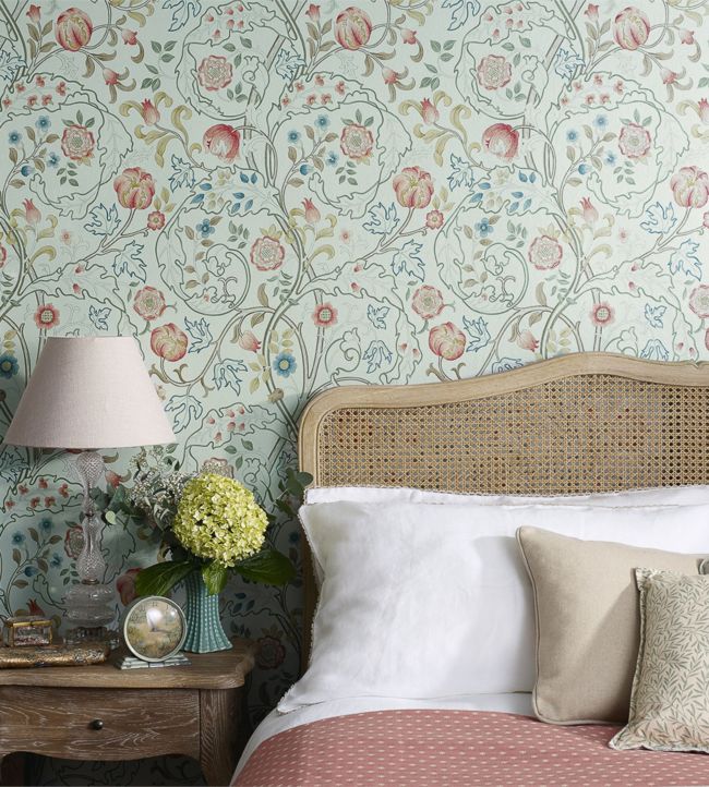 Mary Isobel Wallpaper - Rose/Artichoke - 214729 - Morris & Co - Morris Wallpaper