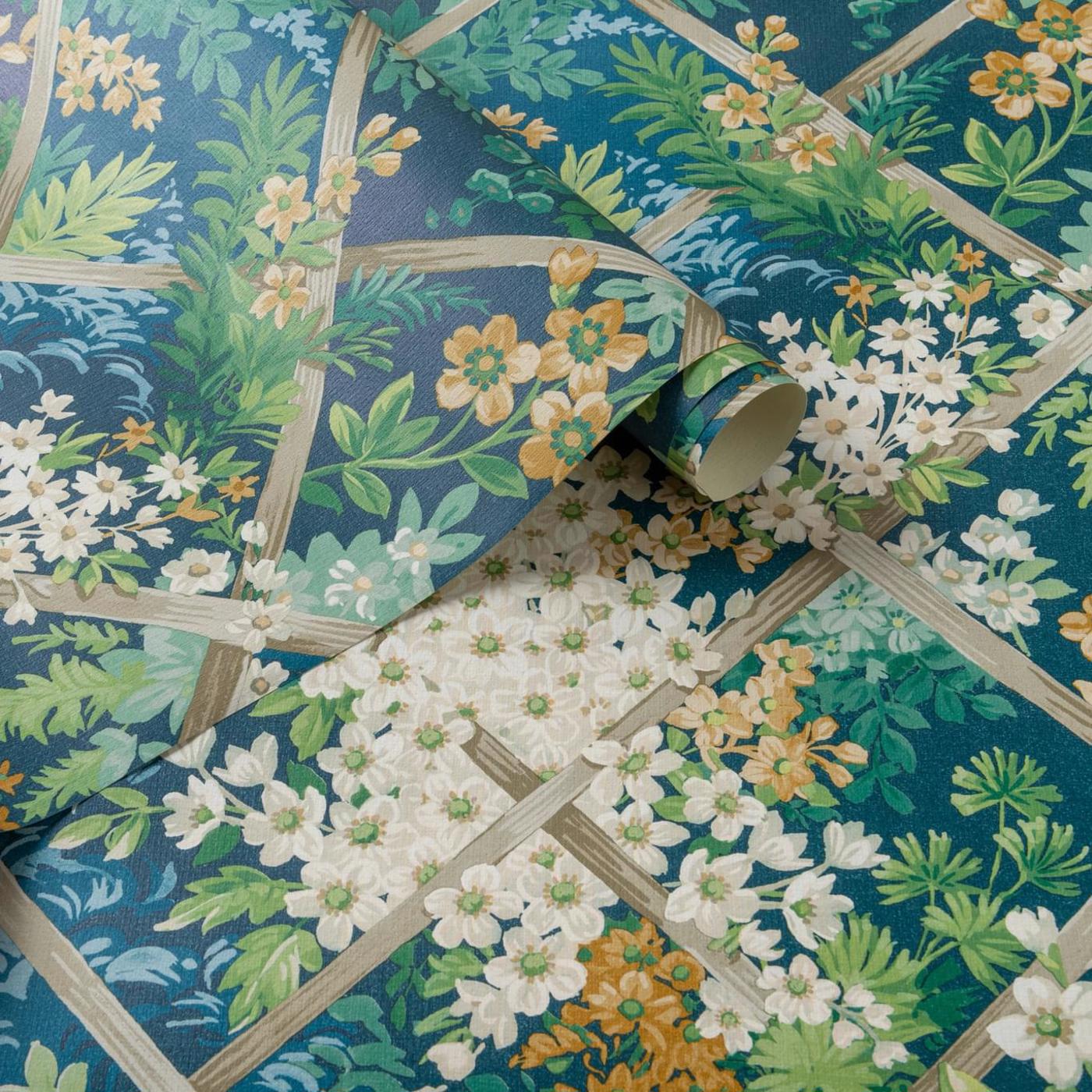 Maymont Wallpaper - Forest - Clarke & Clarke - W0195/01 - Morris Wallpaper