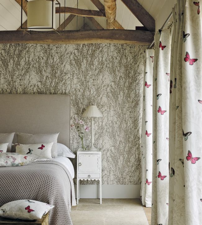 Meadow Canvas Wallpaper - Gilver/Linen - DWOW215693 - Sanderson - Morris Wallpaper