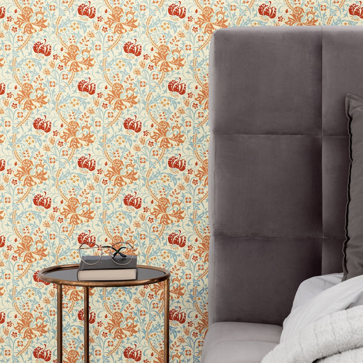 1020 - Golden Lily Wallpaper - Lily Amber by Morris Collections