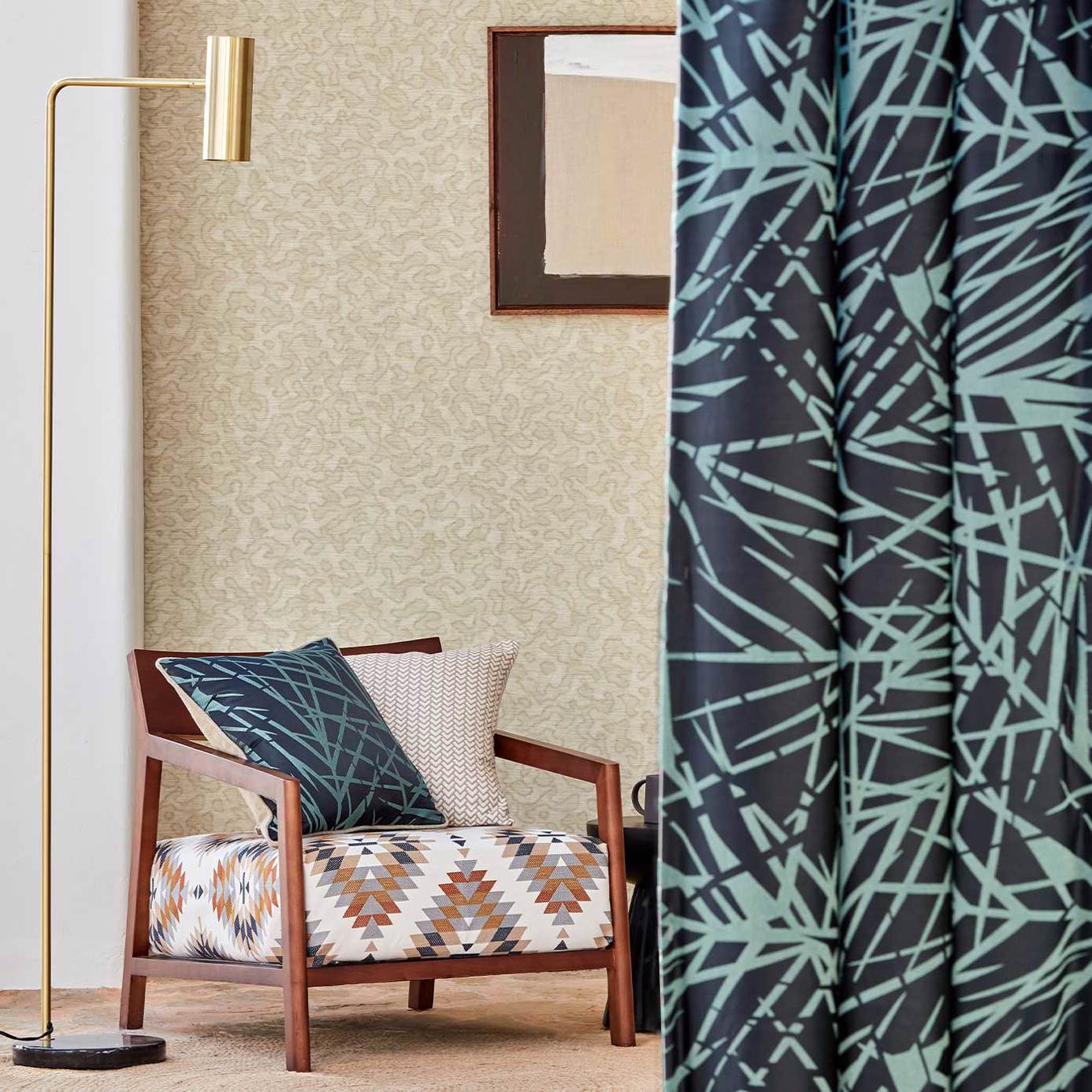 Nakuru Wallpaper - Oyster - Harlequin - HMIW112245 - Morris Wallpaper