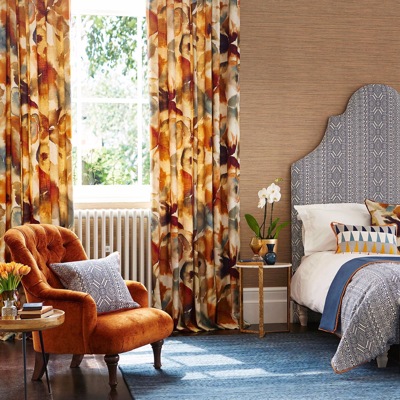 Oralia Wallpaper - Fawn - Harlequin - HETH111438 - Morris Wallpaper