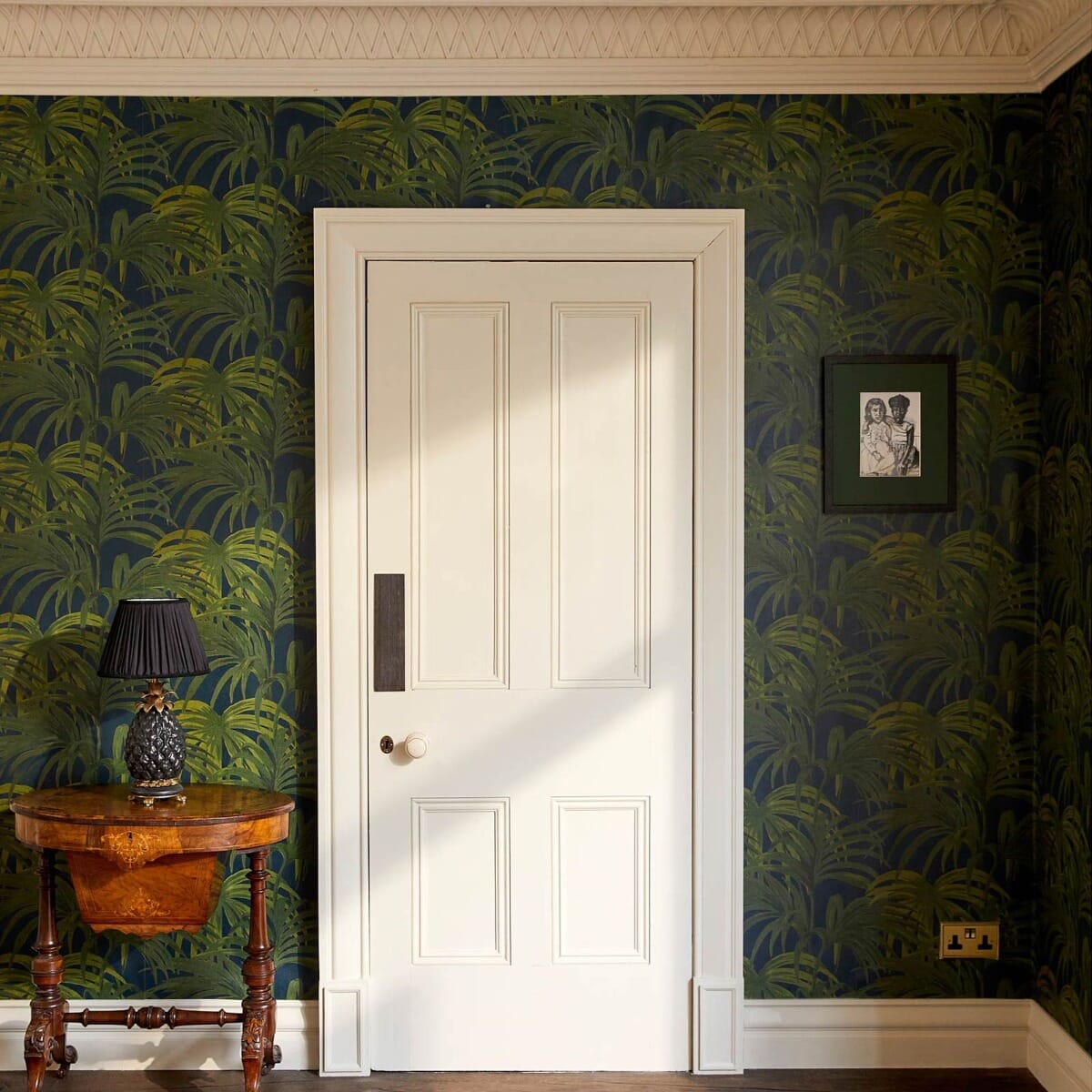 Palmeral Wallpaper - Midnight / Green - House of Hackney - 1-WA-PAL-DI-M&G-XXX - Morris Wallpaper