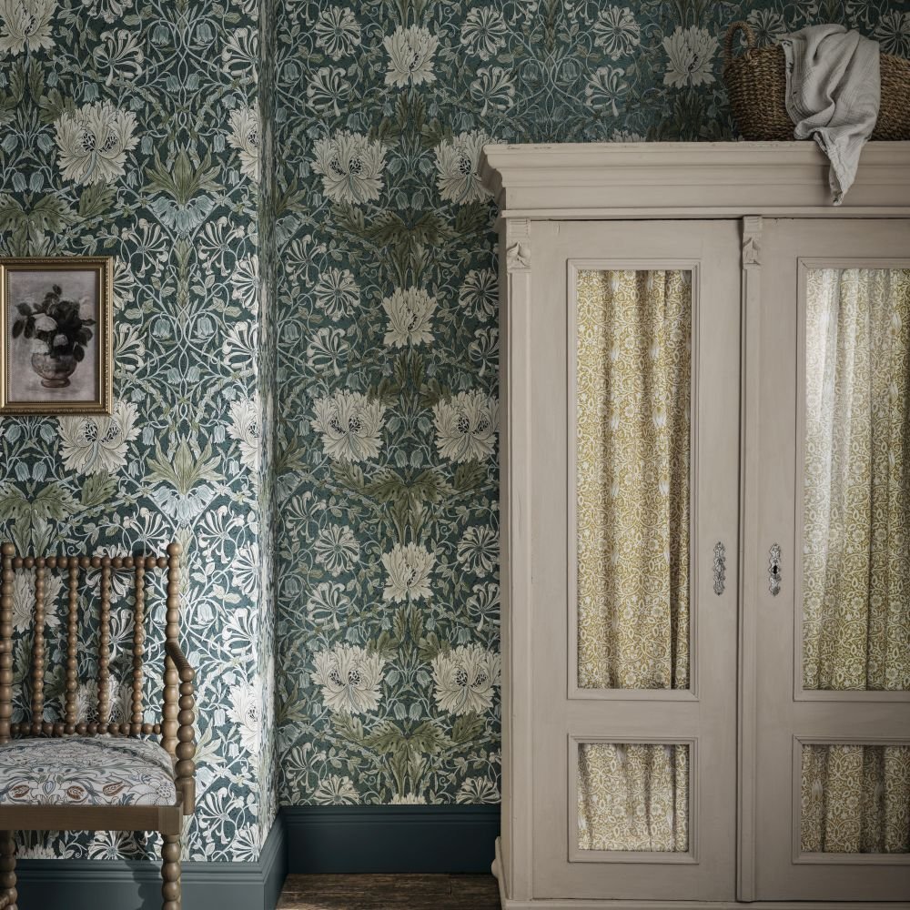 Pure Honeysuckle & Tulip Wallpaper - Peacock - 217385 - Morris Wallpaper WD