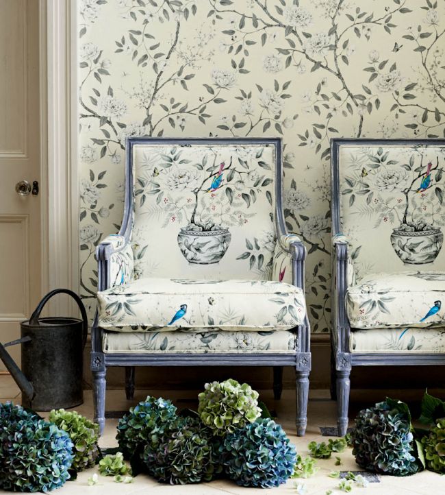 Romeys Garden Wallpaper - Silver - ZWOO311333 - Zoffany - Morris Wallpaper