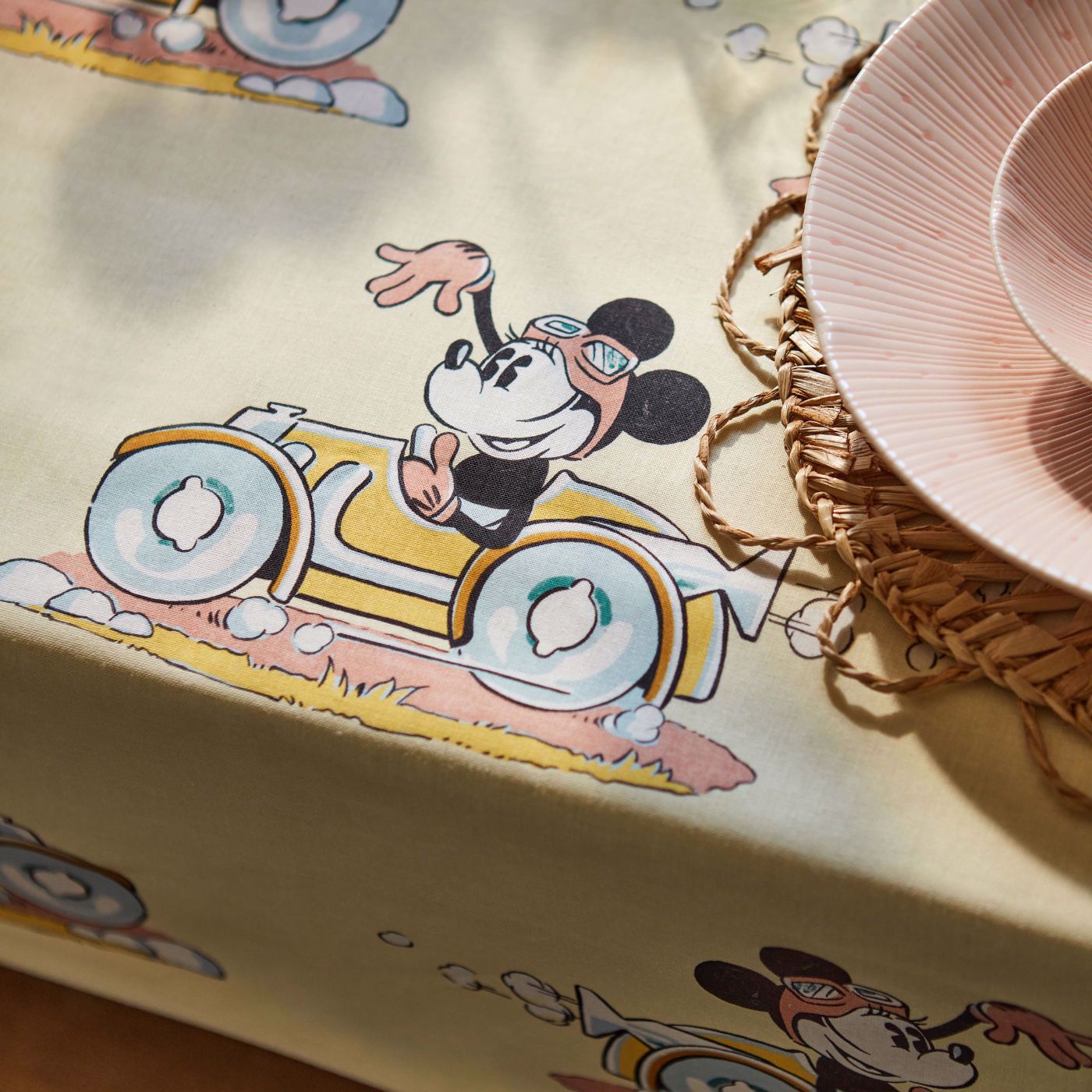 Sanderson - Disney Home - DDIF227147 - Morris Wallpaper