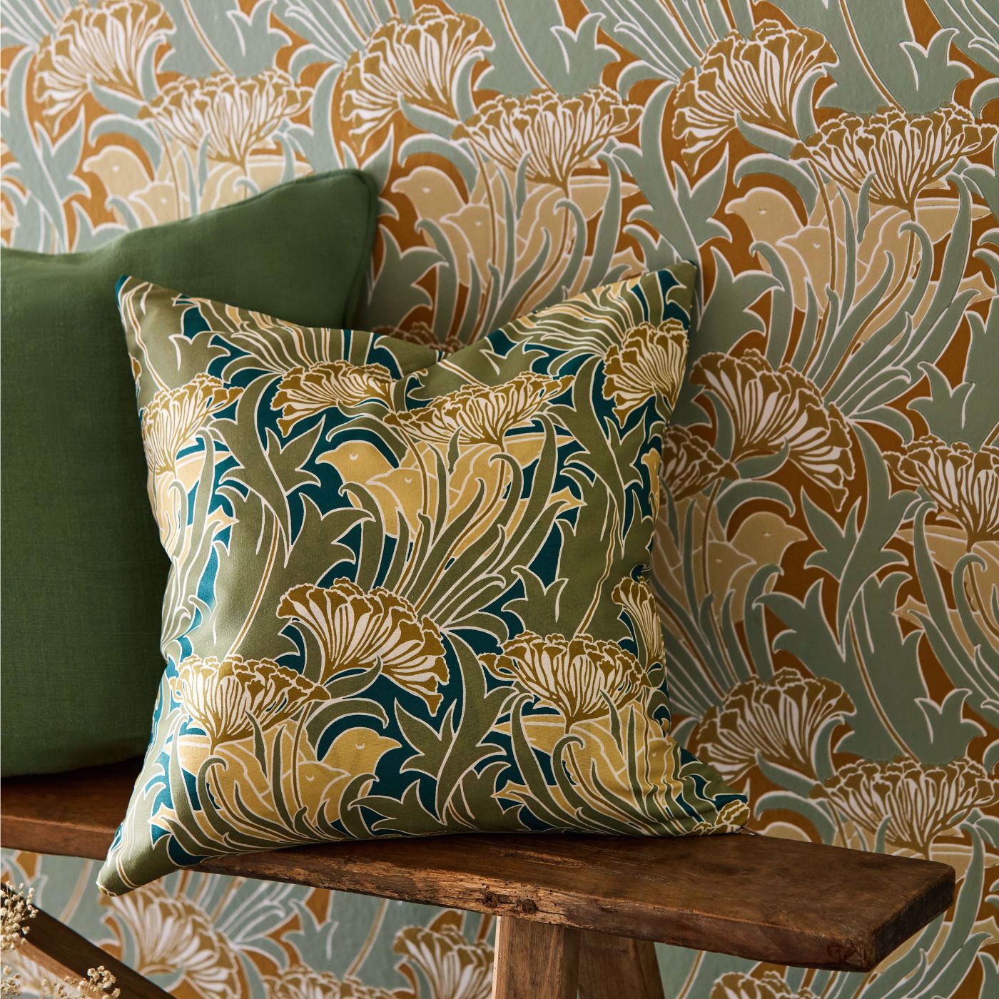 Sanderson - Laceflower Pistachio/Lichen Fabric - MVOF227228 - Morris Wallpaper