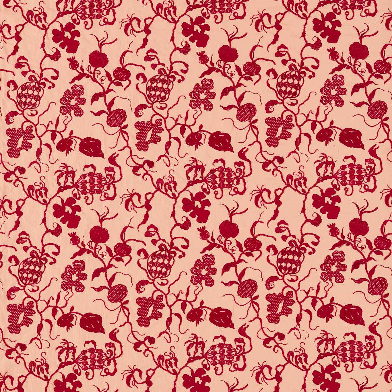 Sanderson - Mydsommer Pickings Conch/Madder Fabric - DGDF237390 - Morris Wallpaper