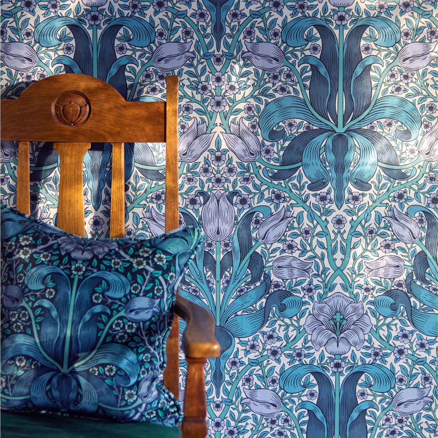 Sanderson - Spring Thicket Indigo/Lilac Wallpaper - MVOW217338 - Morris Wallpaper