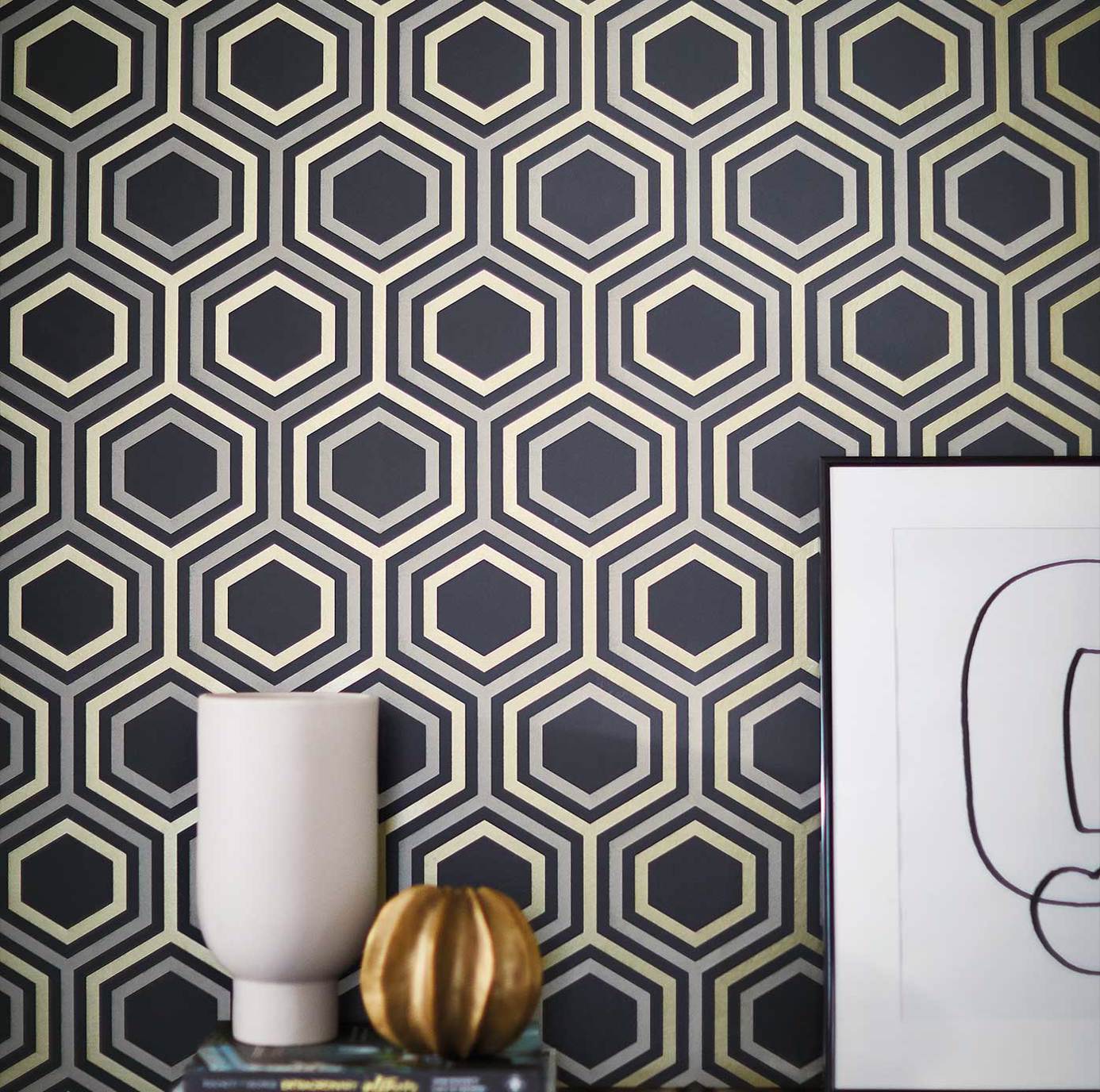 Selo Wallpaper - Gold/Platinum - Harlequin - HSAW112147 - Morris Wallpaper