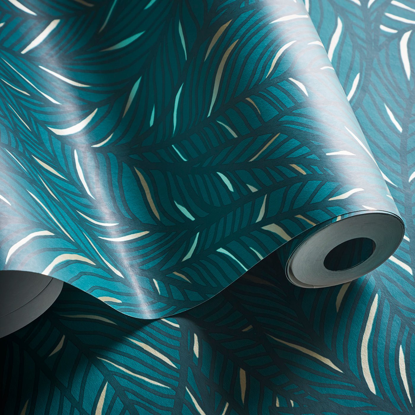 Selva Wallpaper - Emerald - Clarke & Clarke - W0144/02 - Morris Wallpaper
