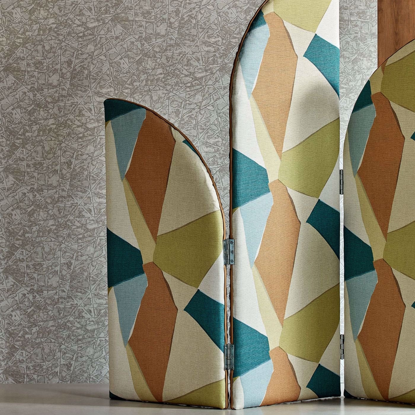 Shatter Wallpaper - Ivory/Pebble - EANV111853 - Harlequin - Premier Wallcovering