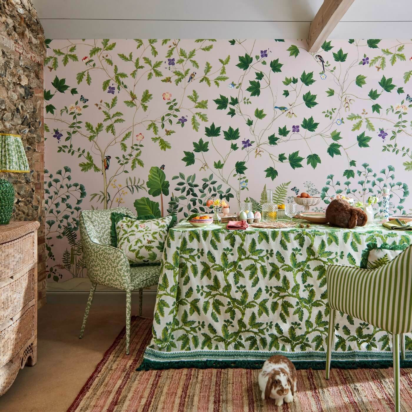 Sycamore And Oak Wallpaper - Botanical Green - DABW217211 - Sanderson - Morris Wallpaper