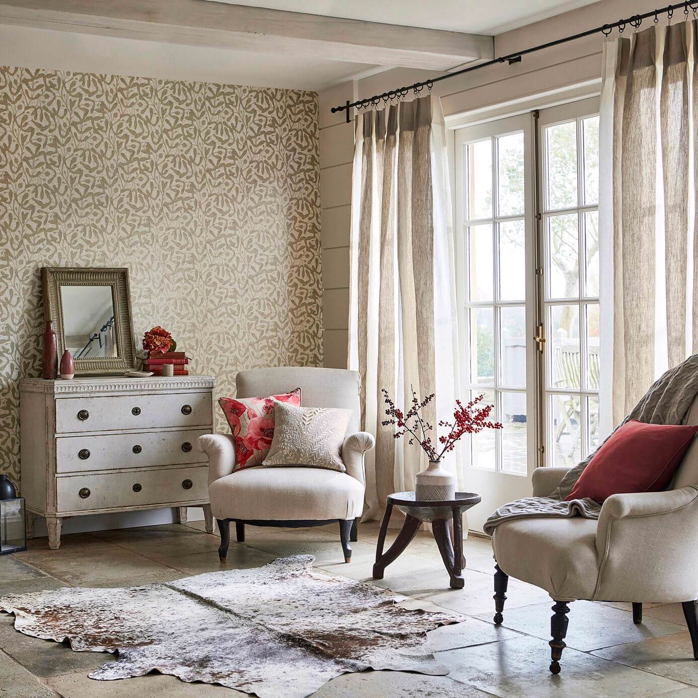 Sycamore Trail Wallpaper - Silver - Sanderson - DEBB216500 - Morris Wallpaper