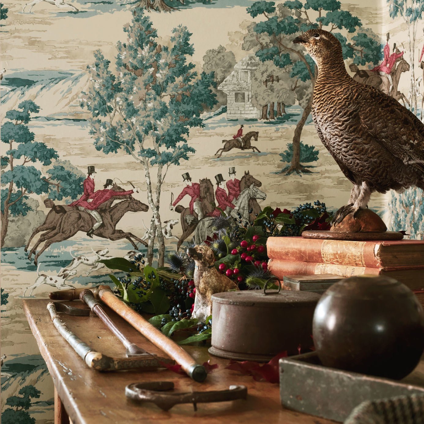 Tally Ho Wallpaper - Teal/Ruby - DVIN214597 - Sanderson