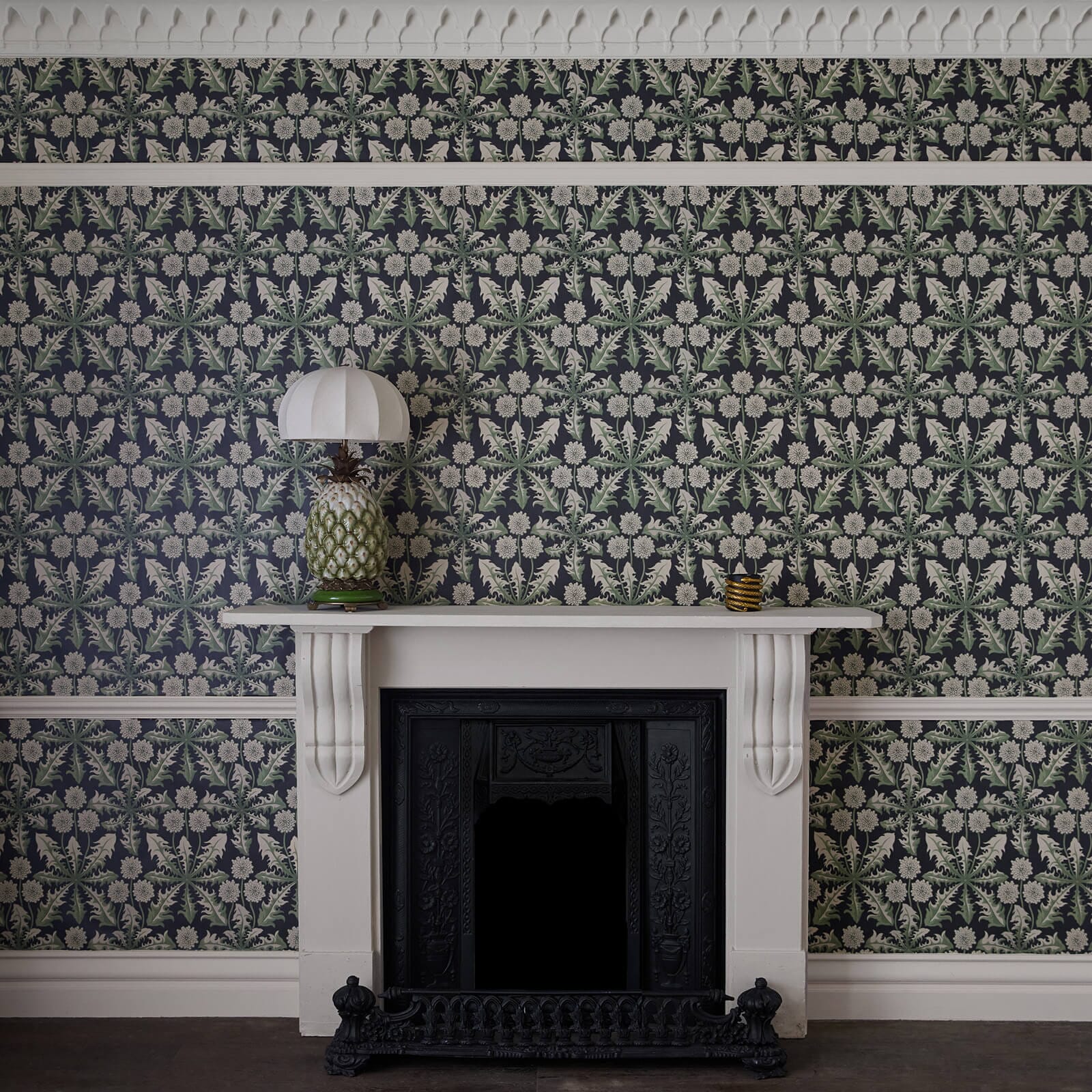 Taraxa Wallpaper - Noir - House of Hackney - 1-WA-TXA-DI-NOI-XXX - Morris Wallpaper