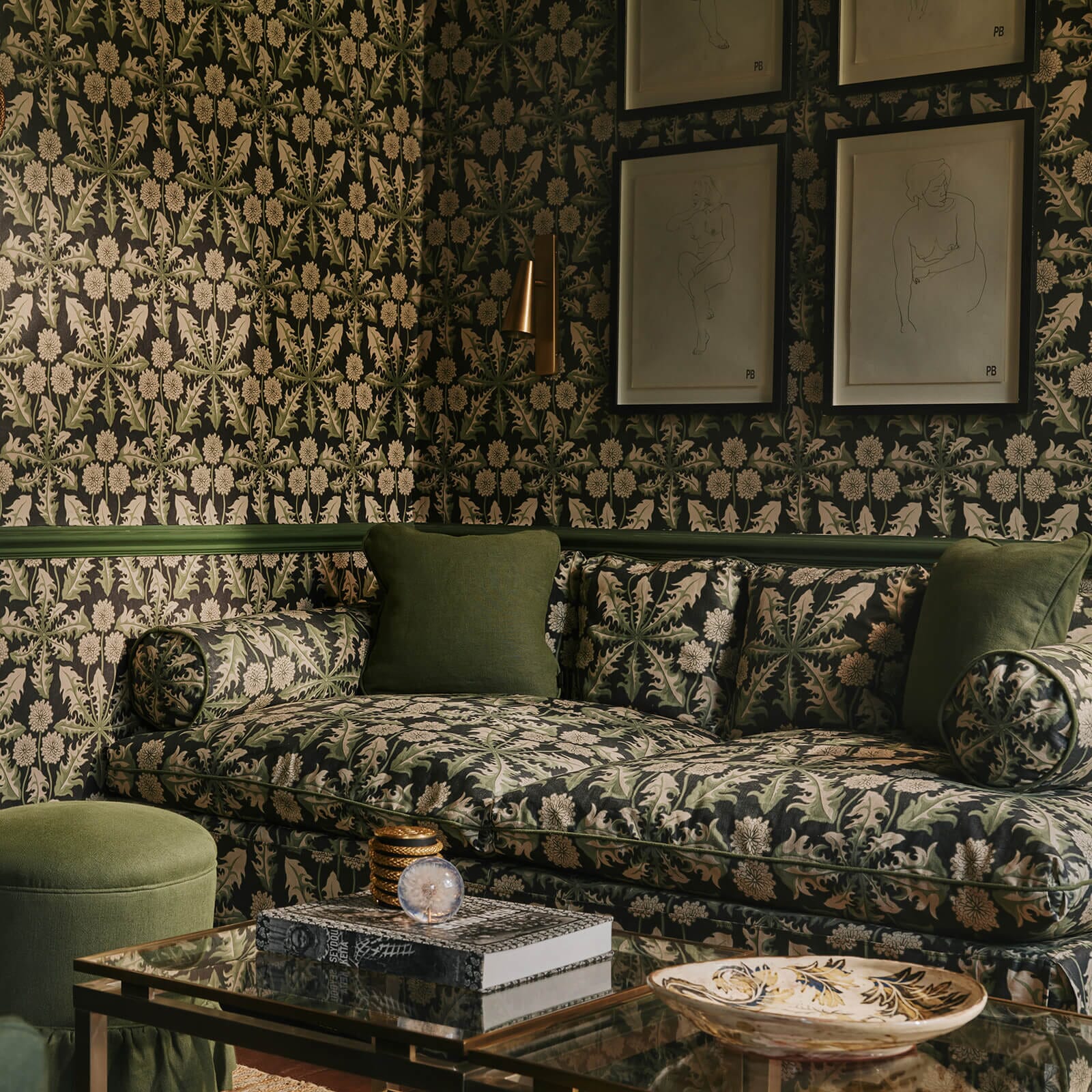Taraxa Wallpaper - Noir - House of Hackney - 1-WA-TXA-DI-NOI-XXX - Morris Wallpaper