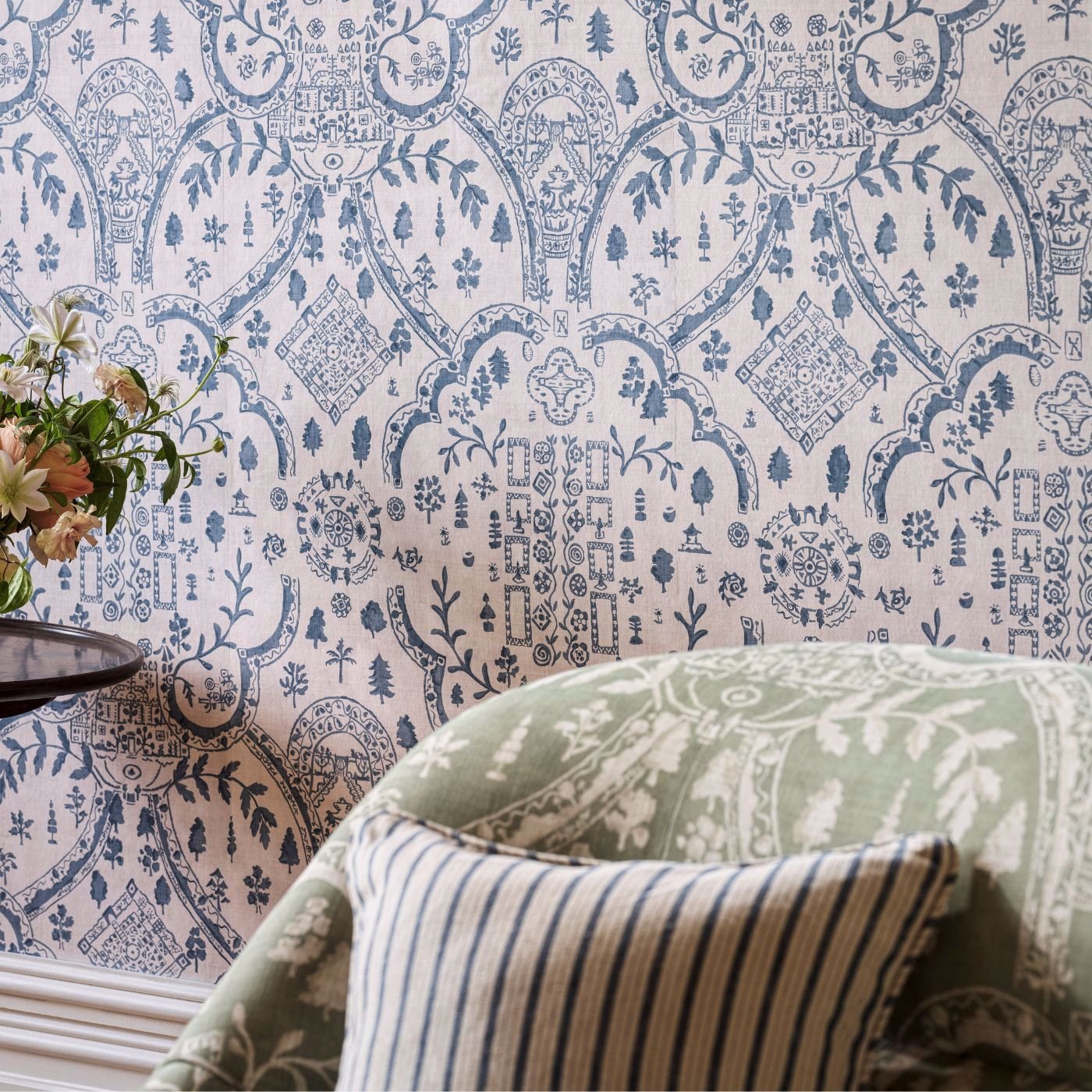 Topiary View Wallpaper - Muntjac - Sanderson - DHIP217512 - Morris Wallpaper