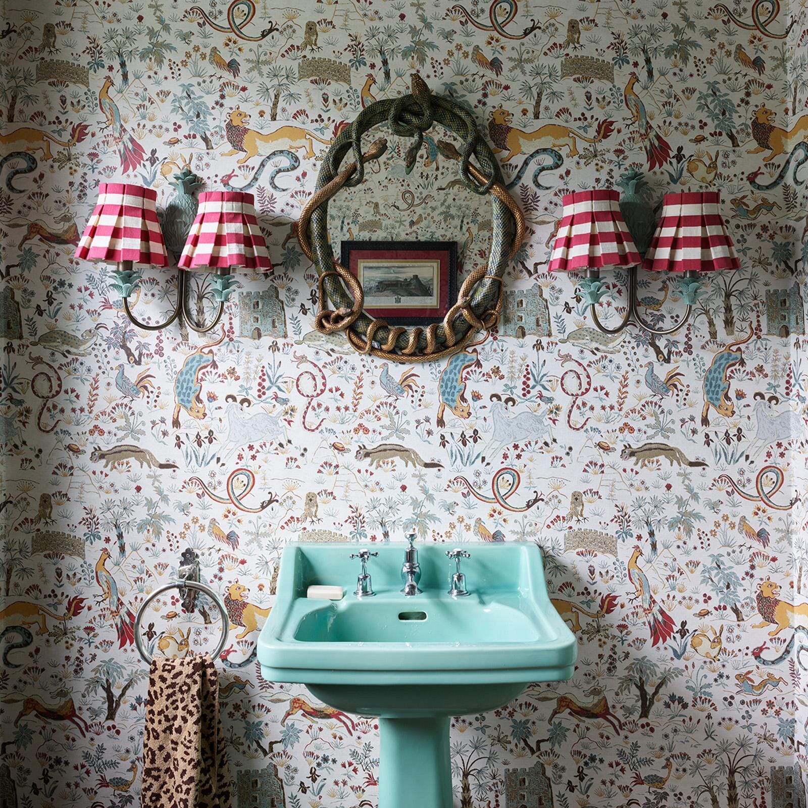 Trematonia Wallpaper - Ecru - House of Hackney - 1-WA-TRE-DI-ECR-XXX - Morris Wallpaper