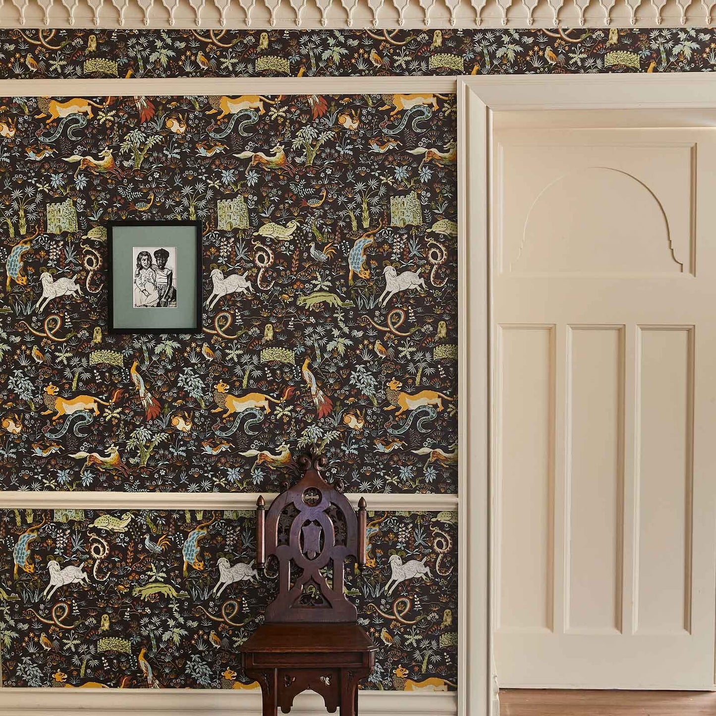 Trematonia Wallpaper - Onyx - House of Hackney - 1-WA-TRE-DI-ONX-XXX - Morris Wallpaper