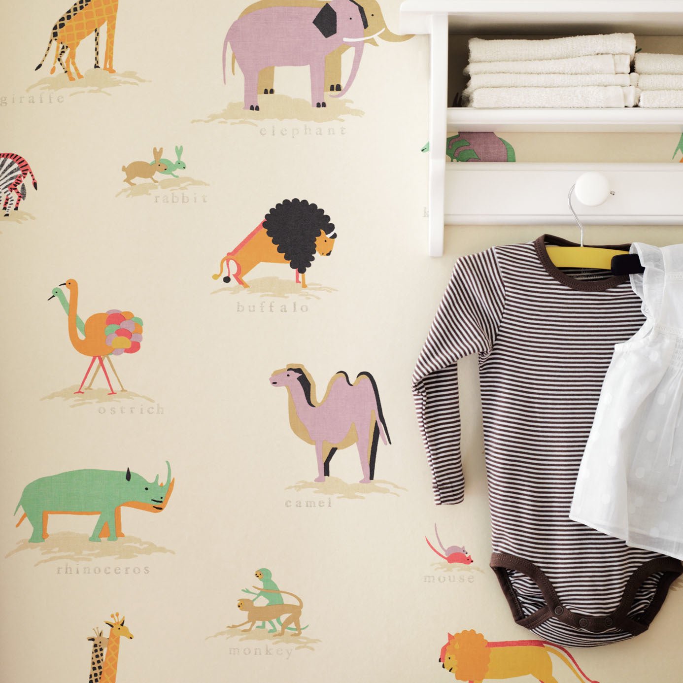 Two by Two Wallpaper - Vintage/Multi - Sanderson - DLIT214043