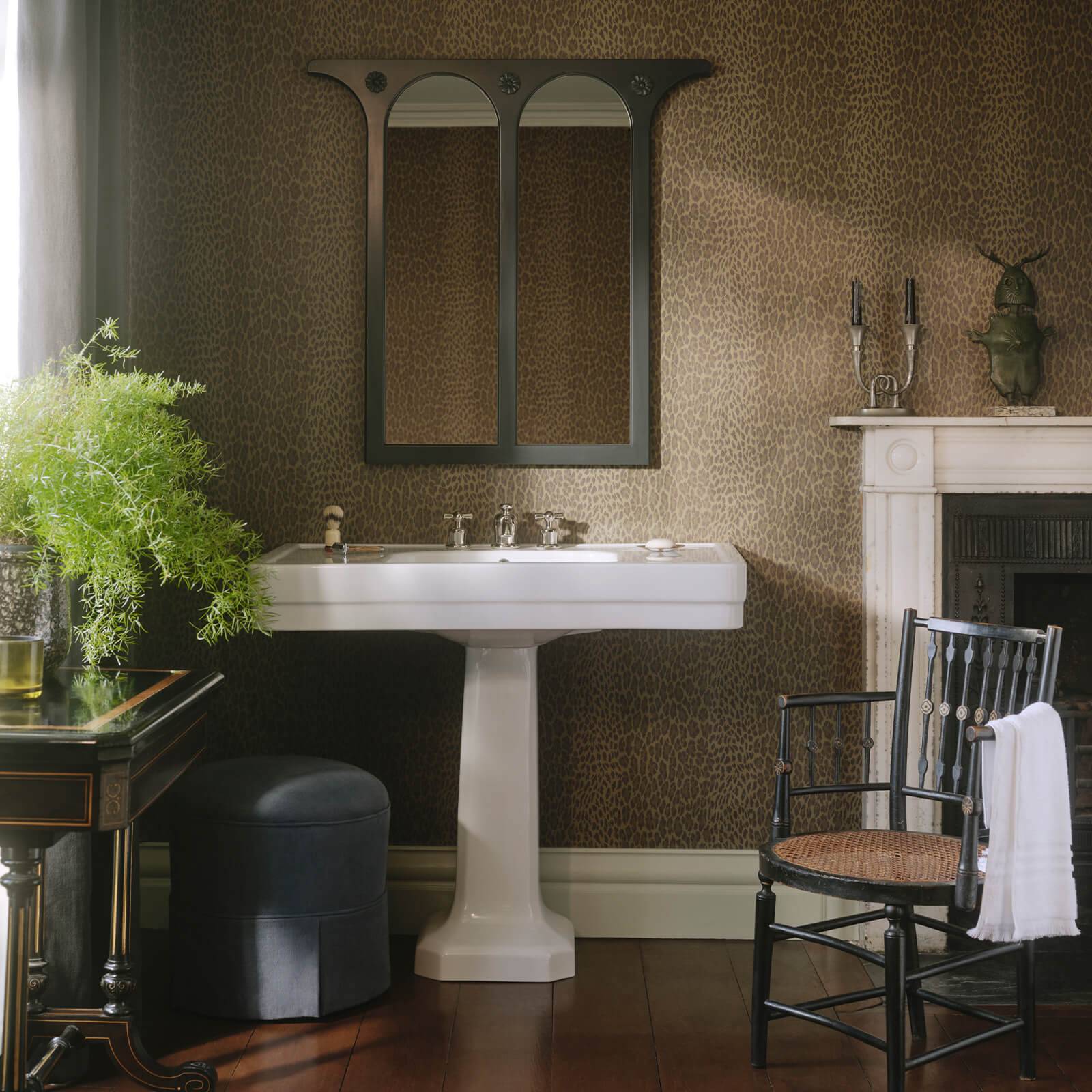 Wild Card Wallpaper - Laurustine - House of Hackney - 1-WA-WIL-DI-LAU-XXX - Morris Wallpaper