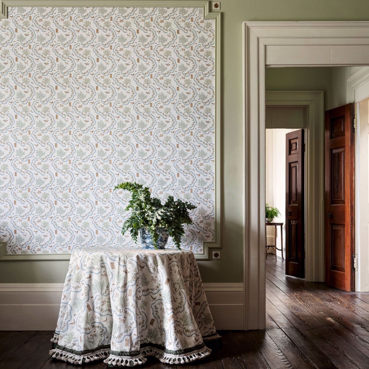 Wildflower Meadow Wallpaper - Pearl - Sanderson - DHIP217483 - Morris Wallpaper