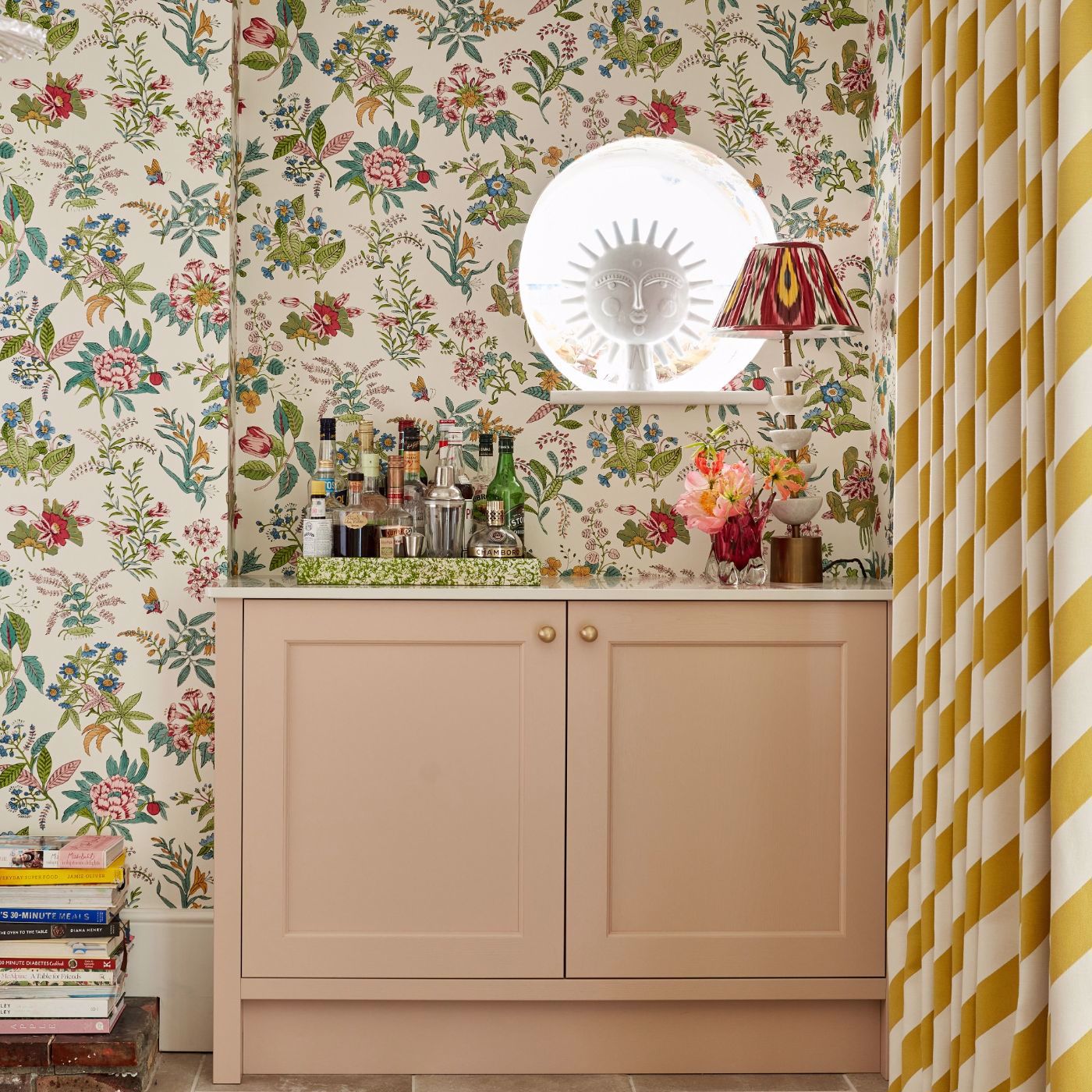 Woodland Floral Wallpaper - Peridot/Ruby/Pearl - HSRW113057 - Harlequin - Sophie Robinson - Morris Wallpaper