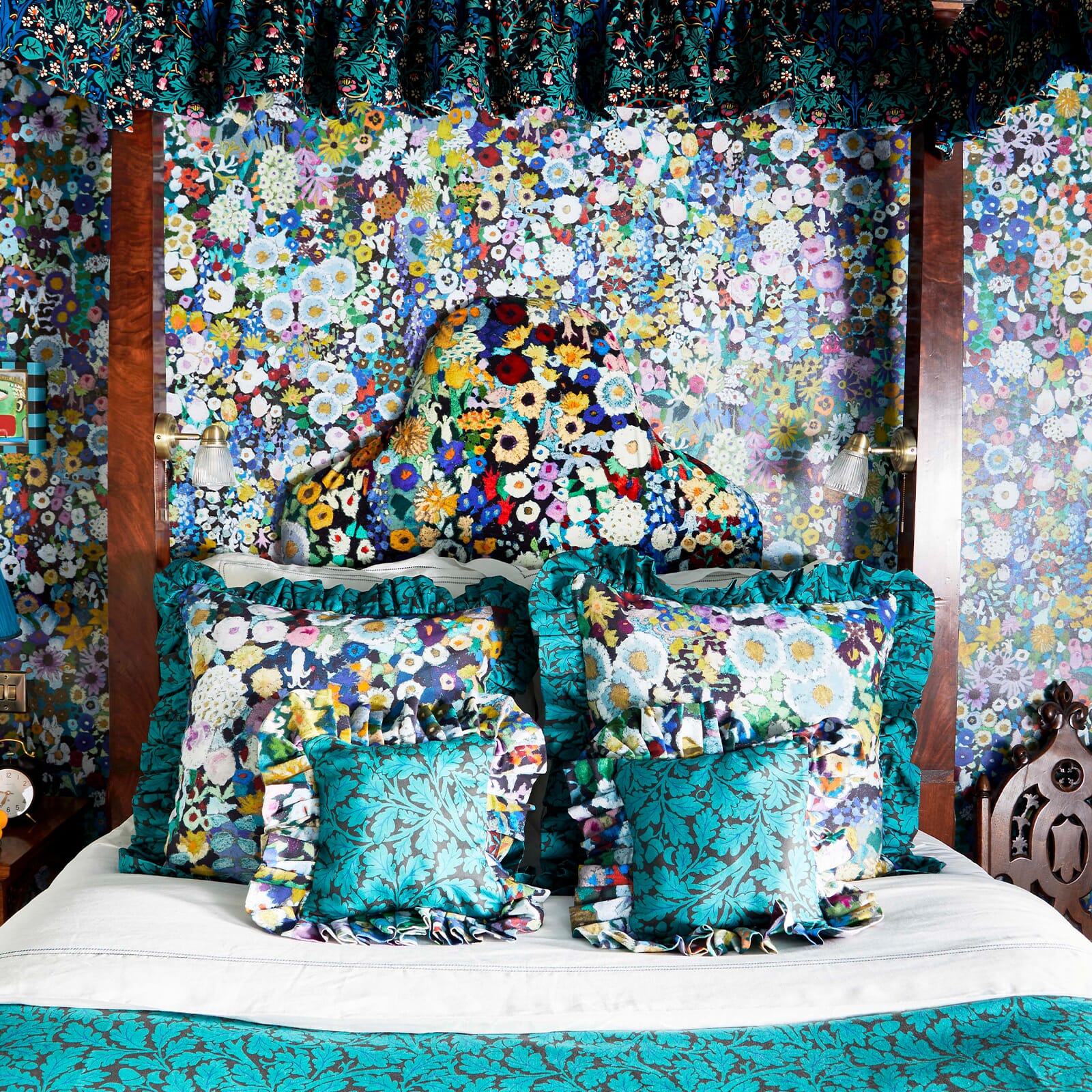 Woodstock Wallpaper - House of Hackney - 1 - WA - WOO - DI - MEA - XXX