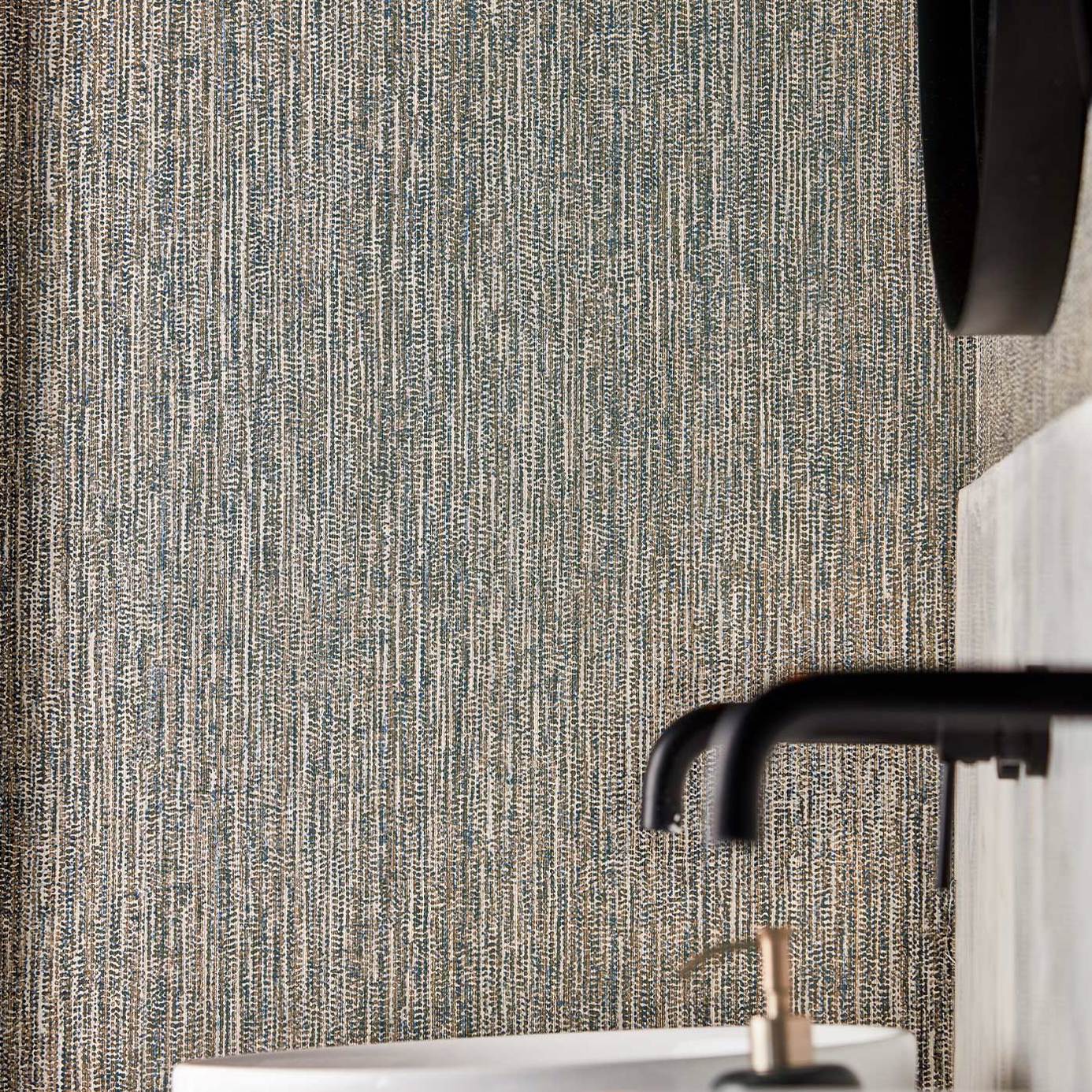 Zela Wallpaper - Oyster - Harlequin - HM6W112184 - Morris Wallpaper