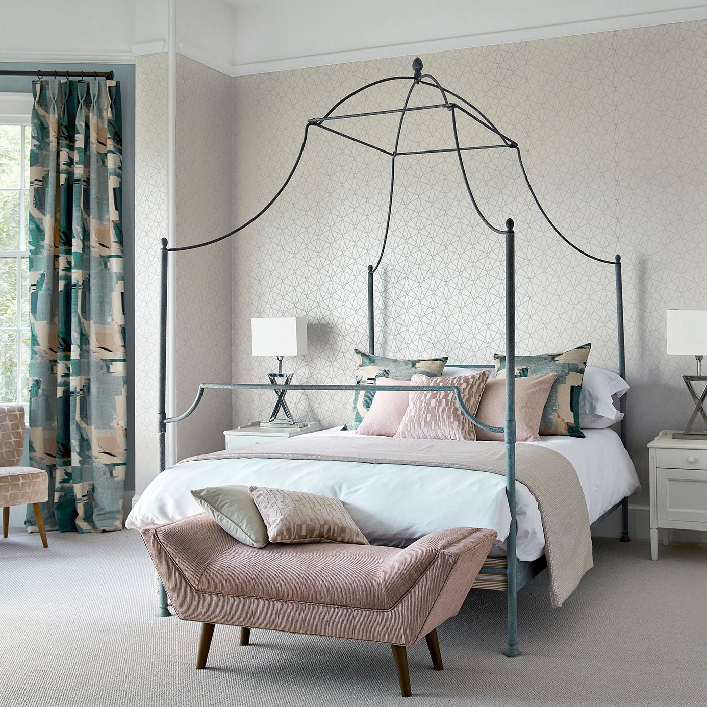 Zola Shimmer Wallpaper - Steel - Harlequin - HMWF111976 - Morris Wallpaper